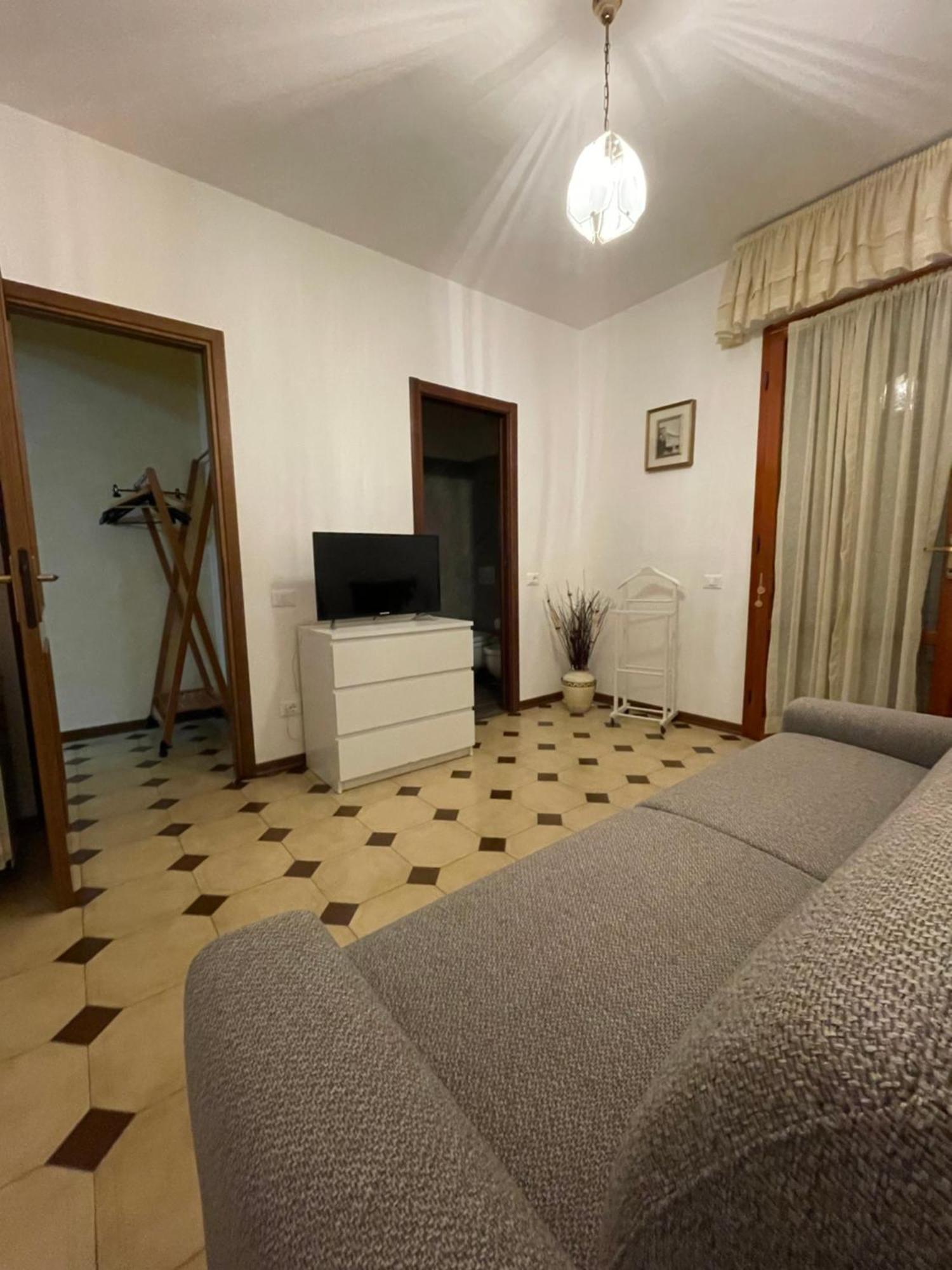 Вилла Casa Ceragioli Виареджо Экстерьер фото