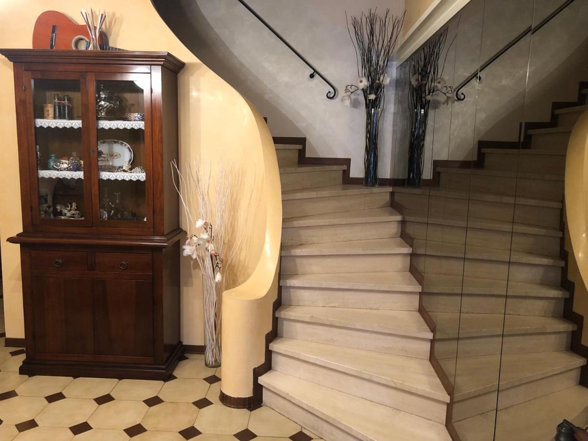 Вилла Casa Ceragioli Виареджо Экстерьер фото